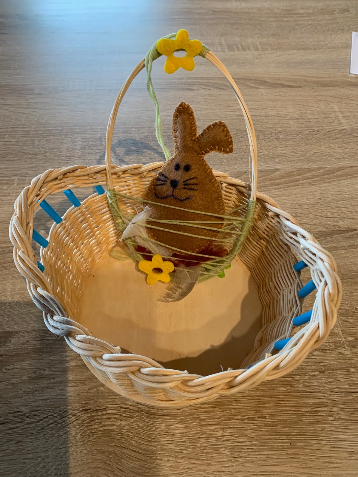 Osterkörbchen selbst flechten